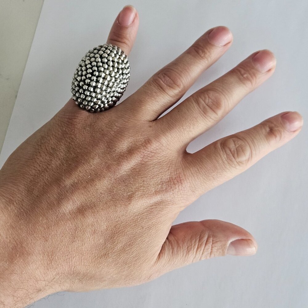 Vintage Massive Guillermo Taxco .999 Fine Silver Caviar Beaded Statement Ring - Picture 3 of 6